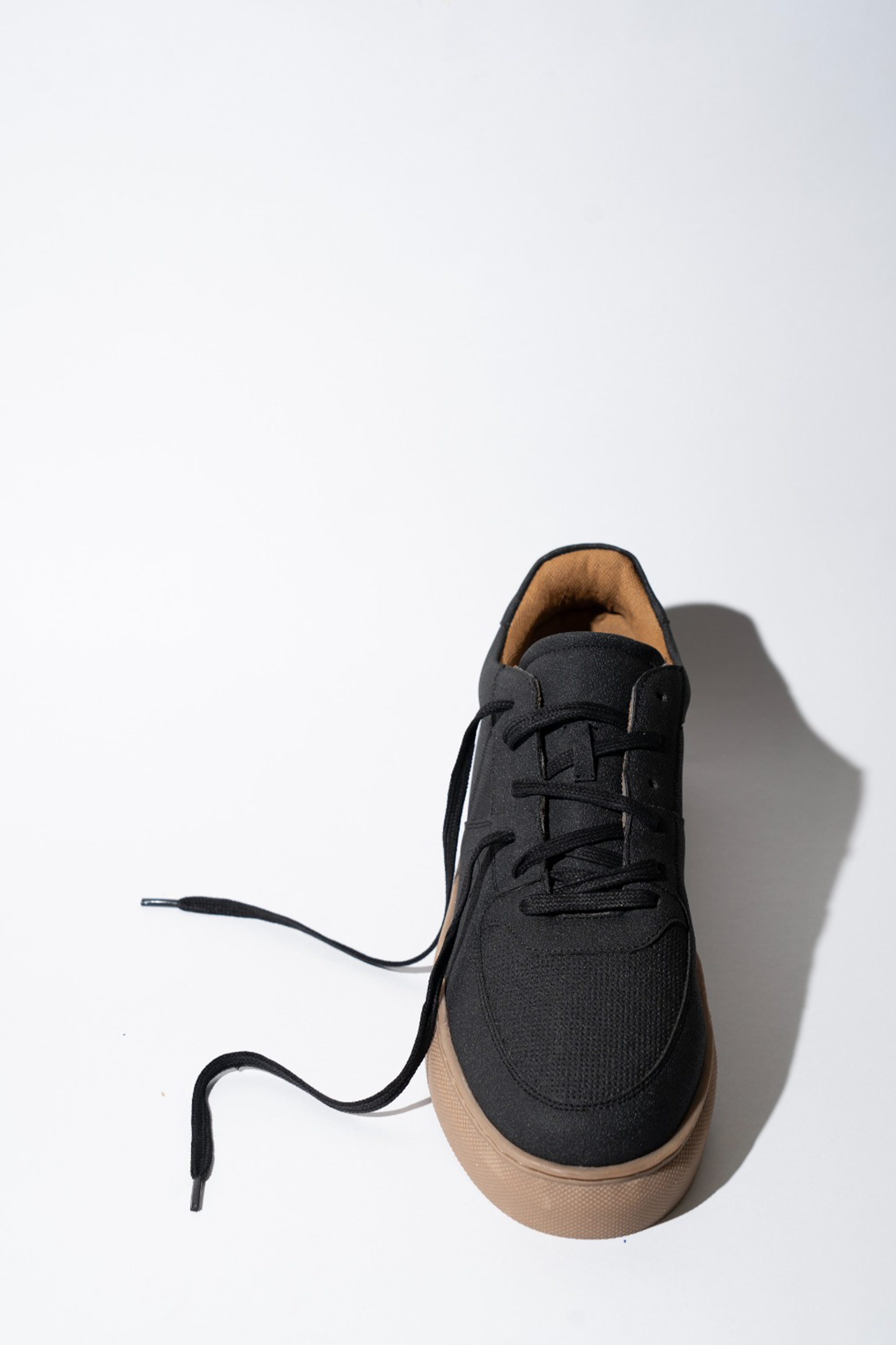 Comae Black – Sneaker - Melotte